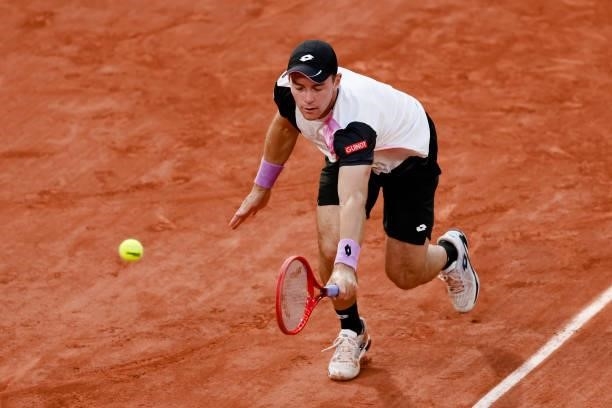 June 2021, France, Paris: Tennis: Grand Slam/ATP Tour - French Open, men's singles, 3rd round, Koepfer - Federer . Dominik Koepfer is in action....