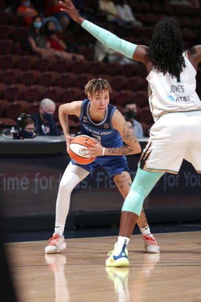 Natisha Hiedeman of the Connecticut Sun handles the ball against the New York Liberty on June 5, 2021 at Mohegan Sun Arena in Uncasville,...