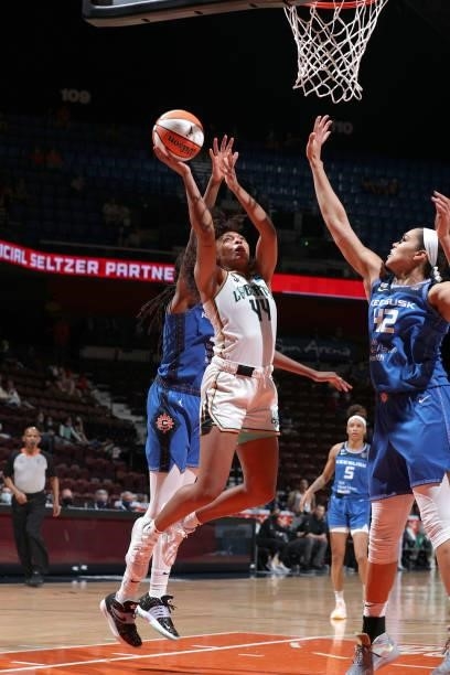 Betnijah Laney of the New York Liberty drives to the basket against the Connecticut Sun on June 5, 2021 at Mohegan Sun Arena in Uncasville,...