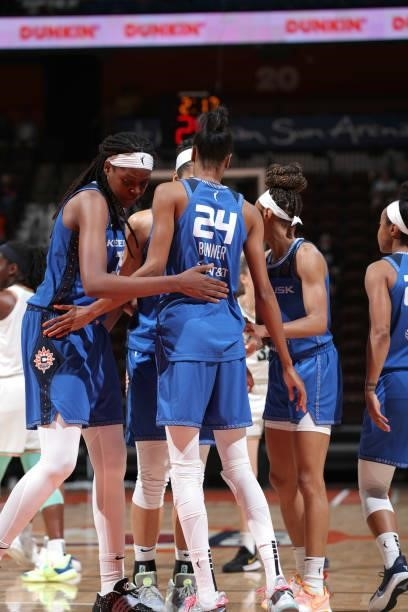The Connecticut Sun huddle up during the game against the New York Liberty on June 5, 2021 at Mohegan Sun Arena in Uncasville, Connecticut. NOTE TO...