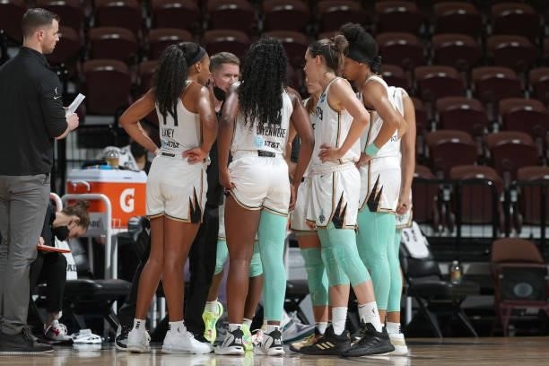 The New York Liberty huddle up during the game against the Connecticut Sun on June 5, 2021 at Mohegan Sun Arena in Uncasville, Connecticut. NOTE TO...