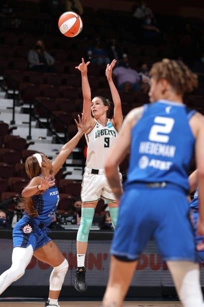 Rebecca Allen of the New York Liberty shoots the ball against the Connecticut Sun on June 5, 2021 at Mohegan Sun Arena in Uncasville, Connecticut....
