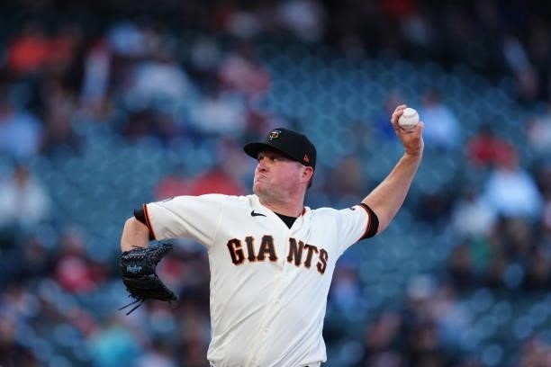 Jake McGee of the San Francisco Giants pitches during the game between the Chicago Cubs and the San Francisco Giants at Oracle Park on Saturday, June...