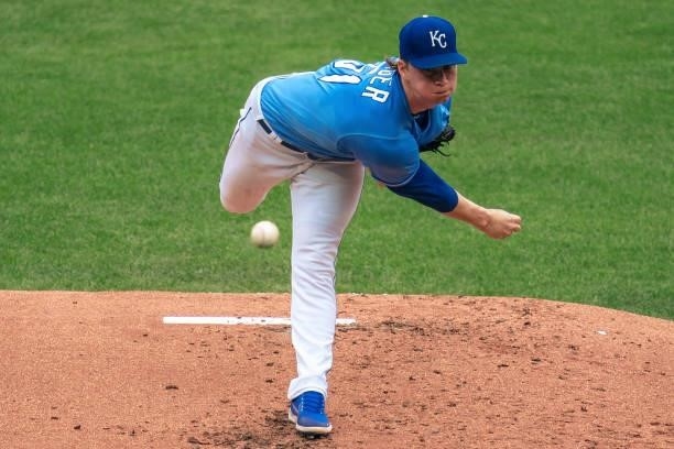 Brady Singer of the Kansas City Royals pitches against the Minnesota Twins in the first inning at Kauffman Stadium on June 6, 2021 in Kansas City,...