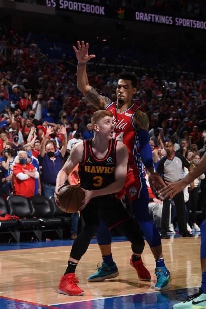 Danny Green of the Philadelphia 76ers plays defense against Kevin Huerter of the Atlanta Hawks during Round 2, Game 1 of the Eastern Conference...