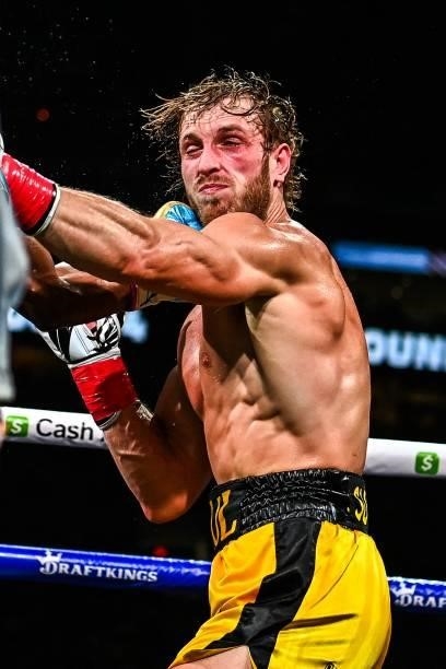 YouTube personality Logan Paul fights Former world welterweight king Floyd Mayweather in an eight-round exhibition bout at Hard Rock Stadium in...