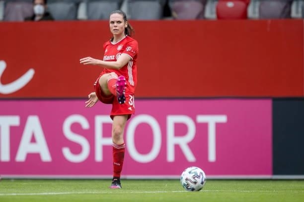 Simone Boye Sorensen of FC Bayern Munich controls the ball during the FLYERALARM Frauen Bundesliga match between FC Bayern Muenchen and Eintracht...