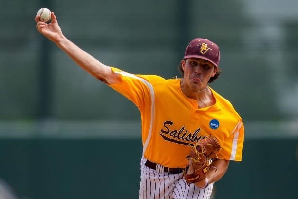 Starting pitcher Benji Thalheimer of Salisbury throws to the plate against St. Thomas during the Division III Men's Baseball Championship held at...