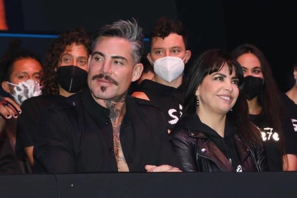 Adrián Cué and Lisset attend a press conference to promote the show "Sie7e