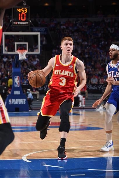 Kevin Huerter of the Atlanta Hawks handles the ball against the Philadelphia 76ers during Round 2, Game 2 of the Eastern Conference Playoffs on June...