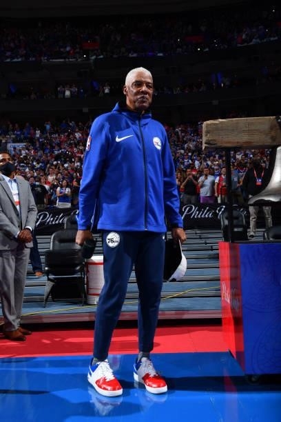 Legend, Julius Erving, rings the bell prior to a game between the Atlanta Hawks and the Philadelphia 76ers during Round 2, Game 2 of the Eastern...
