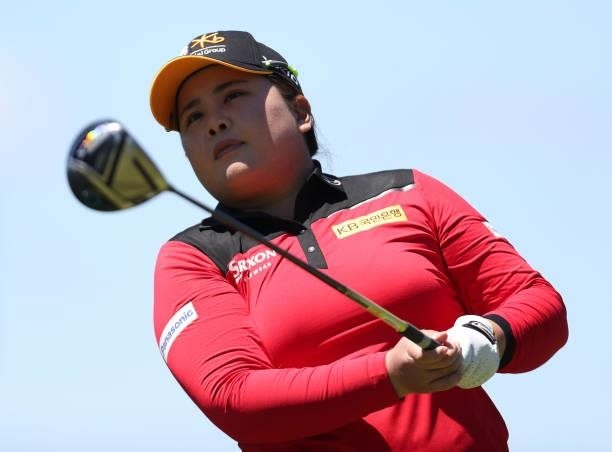 Inbee Park of South Korea tees off from the 8th hole during the first round of the LPGA Mediheal Championship at Lake Merced Golf Club on June 10,...