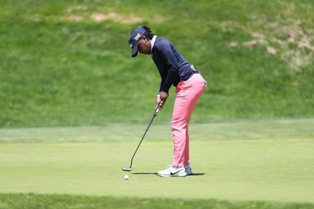 Mariah Stackhouse of the United States putts from the 7th hole during the first round of the LPGA Mediheal Championship at Lake Merced Golf Club on...
