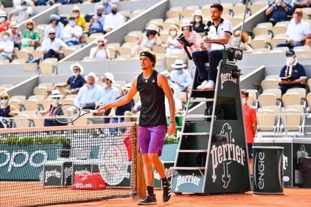 Alexander ZVEREV of Germany argues with the referee during the ninth round of Roland Garros at Roland Garros on June 11, 2021 in Paris, France.