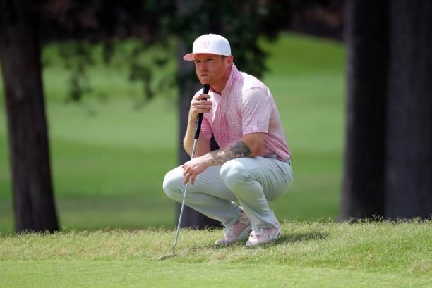 Canelo Alvarez waits to putt on the 10th hole during the second round of the BMW Charity Pro-Am presented by Synnex Corporation at the Thornblade...
