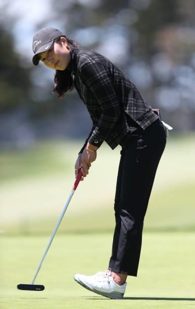Lauren Kim of the United States puts on the 18th hole during the second round of the LPGA Mediheal Championship at Lake Merced Golf Club on June 11,...