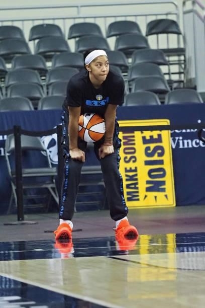 Candace Parker of the Chicago Sky warms up before the game against the Indiana Fever on June 12, 2021 at Bankers Life Fieldhouse in Indianapolis,...
