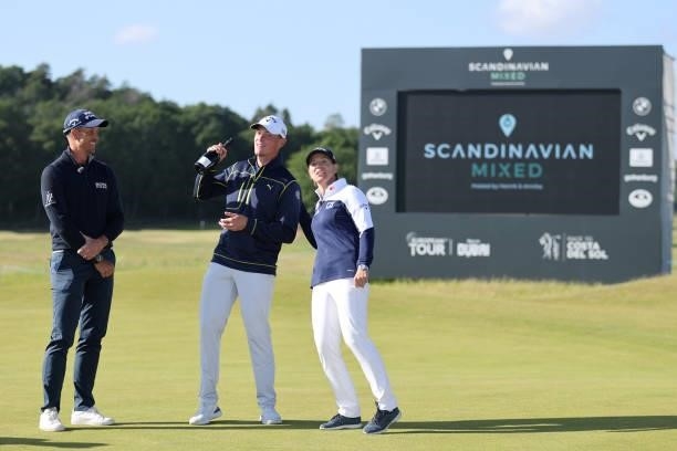 Leading Amateur Vincent Norrman of Sweden poses with Annika Sorenstam and Henrik Stenson of Sweden during the final round of The Scandinavian Mixed...