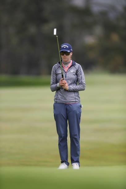 Jenny Coleman of the United States putts on the 2nd hole during the final round of the LPGA Mediheal Championship at Lake Merced Golf Club on June...