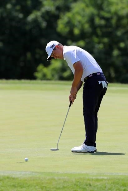 Justin Lower putts on the third hole during the final round of the BMW Charity Pro-Am presented by Synnex Corporation at the Thornblade Club on June...