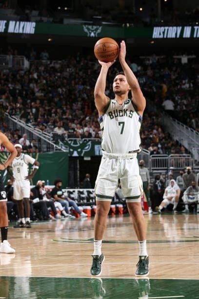 Bryn Forbes of the Milwaukee Bucks shoots a free throw during the game against the Brooklyn Nets during Round 2, Game 4 of the 2021 NBA Playoffs on...