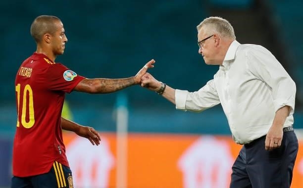 Spain's midfielder Thiago Alcantara checks with Sweden's coach Jan Andersson after the final whistle of the UEFA EURO 2020 Group E football match...