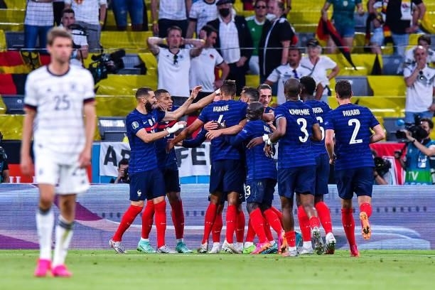 Lucas HERNANDEZ of France celebrates with team mates during the UEFA European Championship football match between France and Allemagne at Allianz...