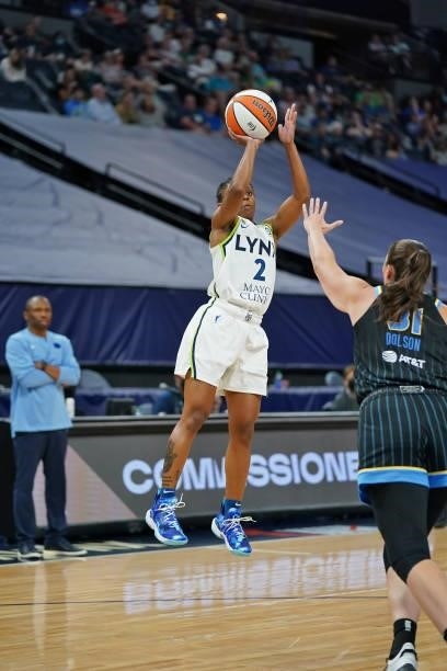 Crystal Dangerfield of the Minnesota Lynx shoots the ball against the Chicago Sky on June 15, 2021 at Target Center in Minneapolis, Minnesota. NOTE...
