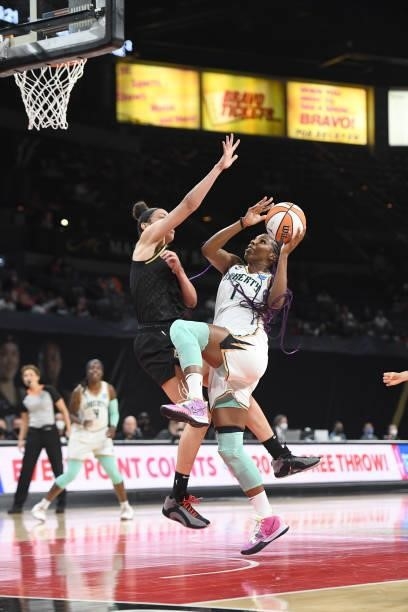 Reshanda Gray of the New York Liberty drives to the basket against the Las Vegas Aces on June 15, 2021 at Michelob ULTRA Arena in Las Vegas, Nevada....