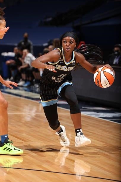Dana Evans of the Chicago Sky drives to the basket during the game against the Minnesota Lynx on June 15, 2021 at Target Center in Minneapolis,...