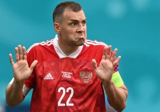 Russia's forward Artem Dzyuba reacts during the UEFA EURO 2020 Group B football match between Finland and Russia at the Saint Petersburg Stadium in...