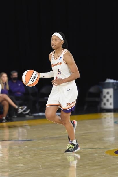 Shey Peddy of the Phoenix Mercury dribbles the ball against the Los Angeles Sparks on June 16, 2021 at Los Angeles Convention Center in Los Angeles,...