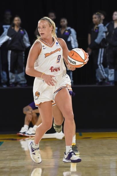 Sophie Cunningham of the Phoenix Mercury handles the ball against the Los Angeles Sparks on June 16, 2021 at Los Angeles Convention Center in Los...