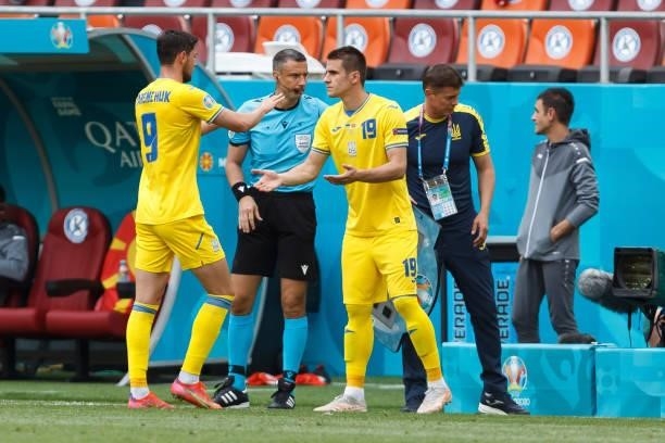 Roman Yaremchuk of Ukraine and Artem Besedin of Ukraine substitutes during the UEFA Euro 2020 Championship Group C match between Ukraine and North...