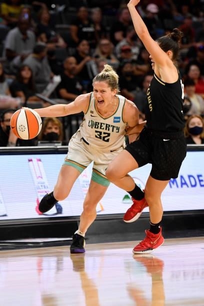 Sami Whitcomb of the New York Liberty drives to the basket during the game against the Las Vegas Aces on June 17, 2021 at Michelob ULTRA Arena in Las...