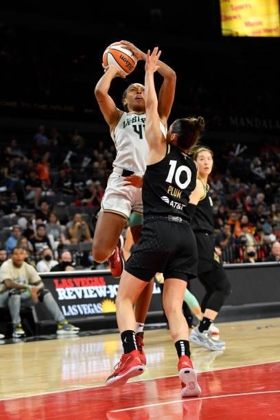 Betnijah Laney of the New York Liberty shoots the ball during the game against the Las Vegas Aces on June 17, 2021 at Michelob ULTRA Arena in Las...