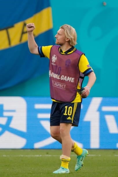 Sweden's midfielder Emil Forsberg greets the fans after their win in the UEFA EURO 2020 Group E football match between Sweden and Slovakia at Saint...