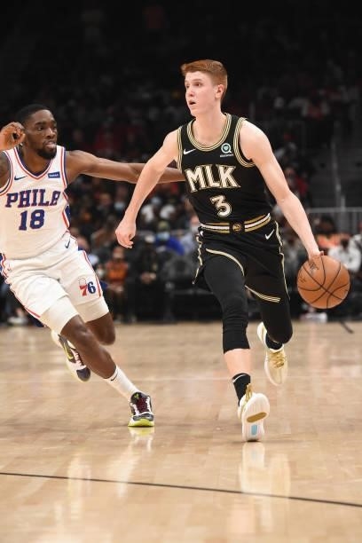 Kevin Huerter of the Atlanta Hawks handles the ball against the Philadelphia 76ers during Round 2, Game 6 of the Eastern Conference Playoffs on June...