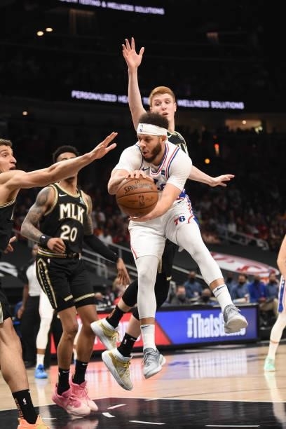 Seth Curry of the Philadelphia 76ers passes the ball against the Atlanta Hawks during Round 2, Game 6 of the Eastern Conference Playoffs on June 18,...