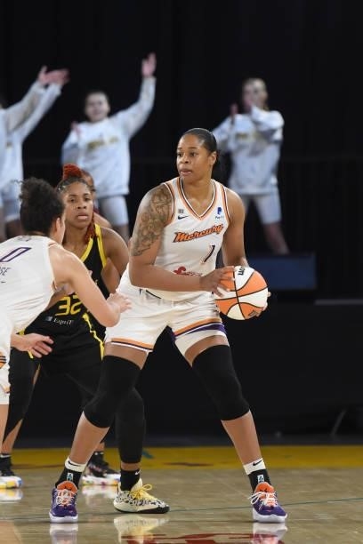 Kia Vaughn of the Phoenix Mercury handles the ball against the Los Angeles Sparks on June 18, 2021 at the Los Angeles Convention Center in Los...