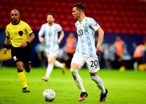 Giovani Lo Celso of Argentina in action ,during the match between Argentina and Uruguay as part of Conmebol Copa America Brazil 2021 at Mane...
