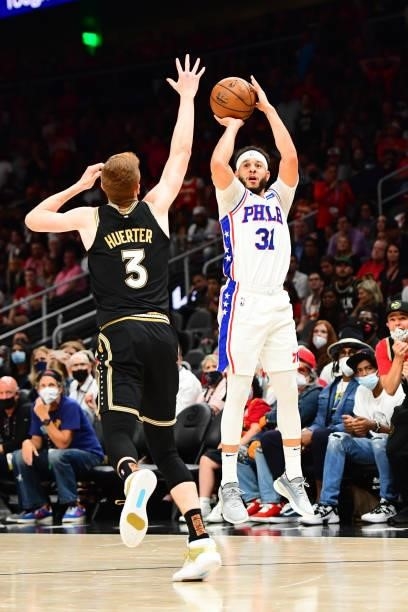 Seth Curry of the Philadelphia 76ers shoots a 3-pointer against the Atlanta Hawks during Round 2, Game 6 of the Eastern Conference Playoffs on June...
