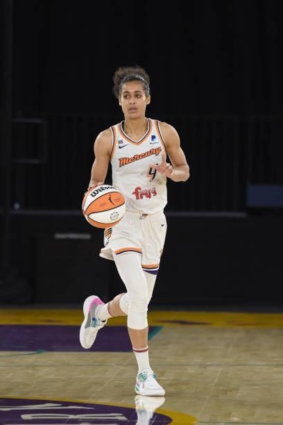 Skylar Diggins-Smith of the Phoenix Mercury dribbles the ball against the Los Angeles Sparks on June 18, 2021 at the Los Angeles Convention Center in...