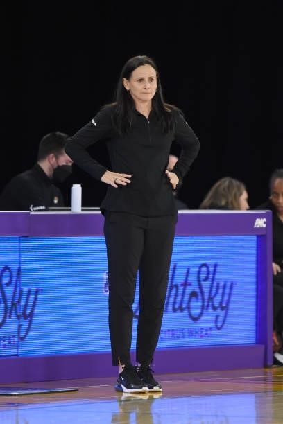 Head Coach Sandy Brondello of the Phoenix Mercury looks on during the game against the Los Angeles Sparks on June 18, 2021 at the Los Angeles...