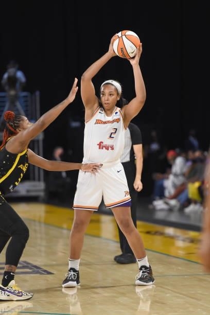 Megan Walker of the Phoenix Mercury handles the ball against Bria Holmes of the Los Angeles Sparks on June 18, 2021 at the Los Angeles Convention...