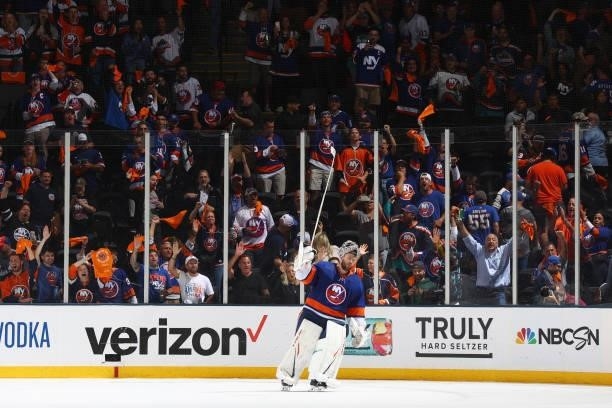 Semyon Varlamov of the New York Islanders salutes the crowd after being named a star of the game after a 3-2 win against the Tampa Bay Lightning in...