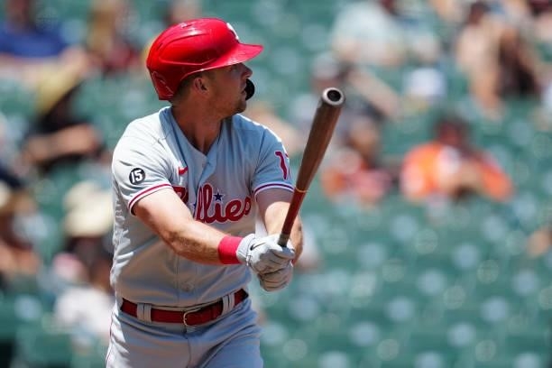 Rhys Hoskins of the Philadelphia Phillies hits a home run during the game between the Philadelphia Phillies and the San Francisco Giants at Oracle...