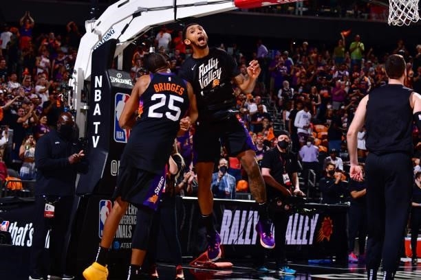 Cameron Payne of the Phoenix Suns is introduced before the game against the LA Clippers during Game 1 of the Western Conference Finals of the 2021...