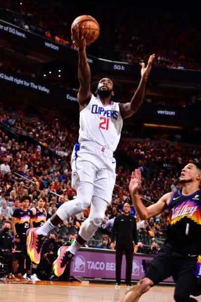 Patrick Beverley of the LA Clippers shoots the ball during the game against the Phoenix Suns during Game 1 of the Western Conference Finals of the...