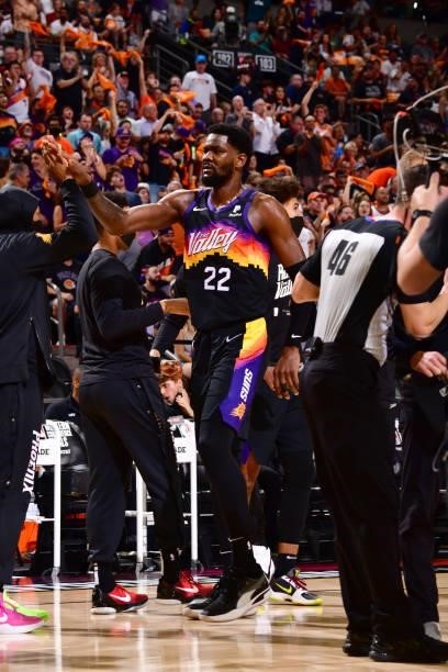 Deandre Ayton of the Phoenix Suns high-fives teammates during the game against the LA Clippers during Game 1 of the Western Conference Finals of the...